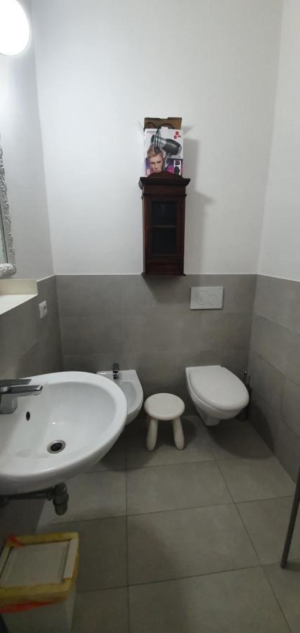 Dante Apartment